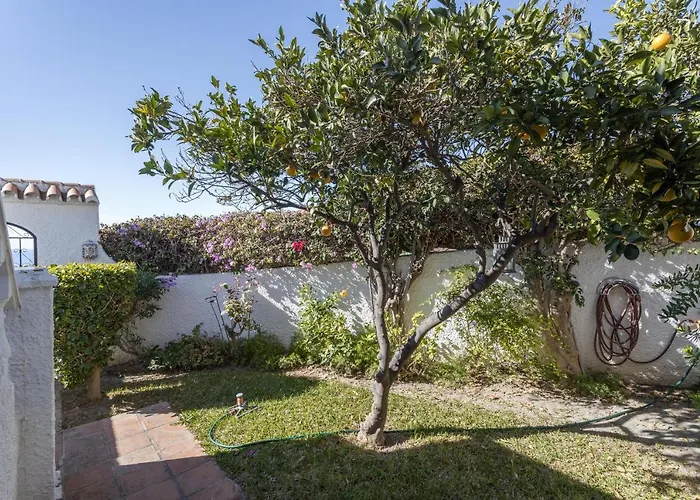 Casa De Junemor فيلة نيرخا